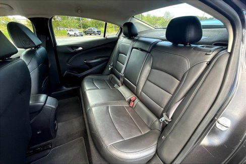 Used 2017 Chevrolet Cruze Premier image 26