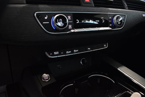 Used 2023 Audi A4 2.0T Premium image 22