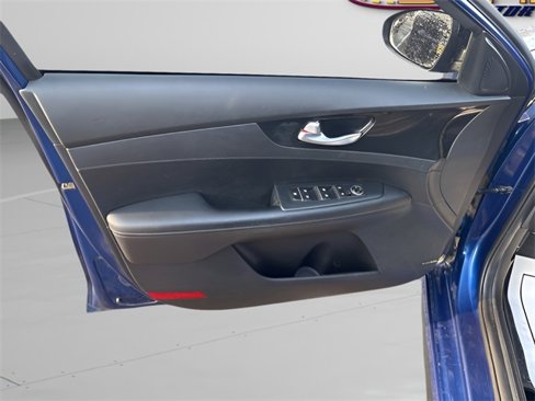 Used 2021 Kia Forte GT-Line w/ GT-Line Premium Package image 6