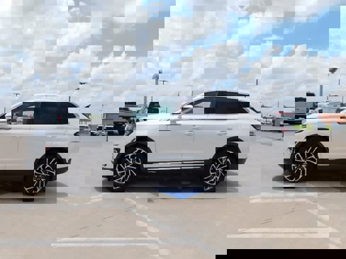 Used 2019 Lincoln Nautilus Reserve image 4