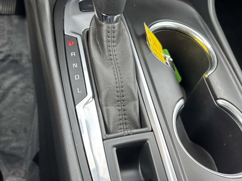 Used 2020 Chevrolet Equinox LS image 23