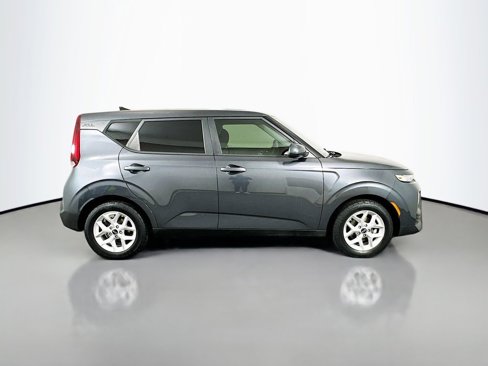 Used 2020 Kia Soul S image 4