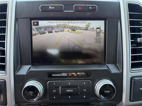 Used 2018 Ford F150 Lariat w/ Equipment Group 502A Luxury image 3