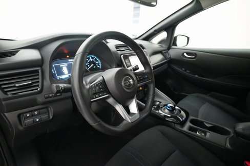 Used 2020 Nissan Leaf SV w/ SV Technology Package image 7
