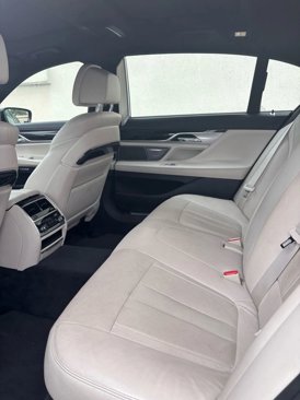 Used 2016 BMW 740i image 6