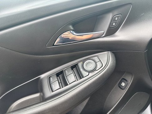 Used 2019 Chevrolet Volt LT w/ Power Convenience Package image 31
