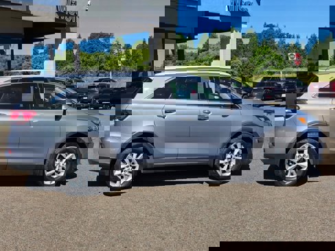 Used 2020 Kia Sorento LX w/ LX I4 Convenience Package image 5