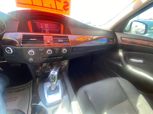 Used 2010 BMW 528i Sedan image 19