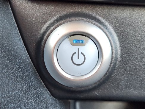 Used 2025 Nissan Leaf S image 24