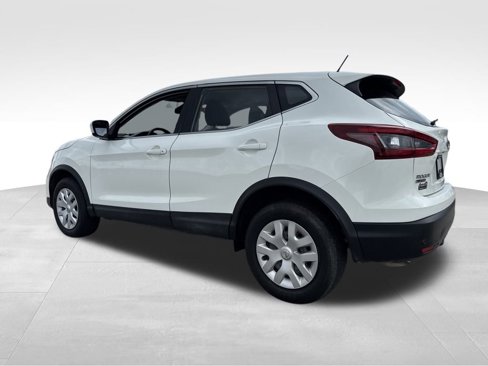 Used 2020 Nissan Rogue Sport S image 3