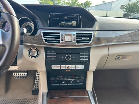 Used 2016 Mercedes-Benz E 350 Sedan image 14