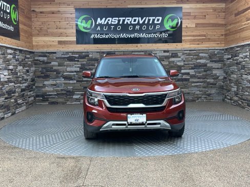 Used 2021 Kia Seltos S image 2