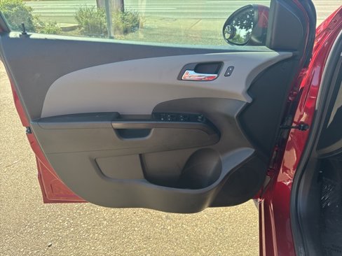Used 2019 Chevrolet Sonic LT w/ Convenience Package image 13