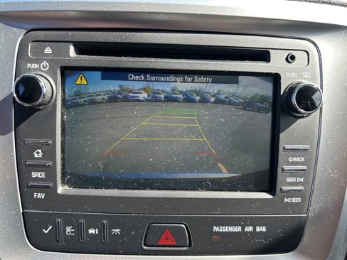 Used 2016 GMC Acadia SLE image 10