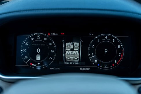Used 2018 Land Rover Range Rover Supercharged image 16