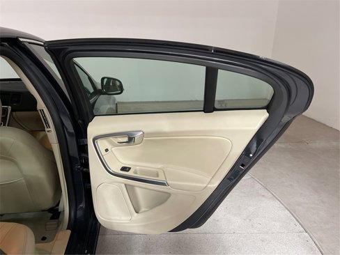 Used 2015 Volvo S60 T5 Premier image 22