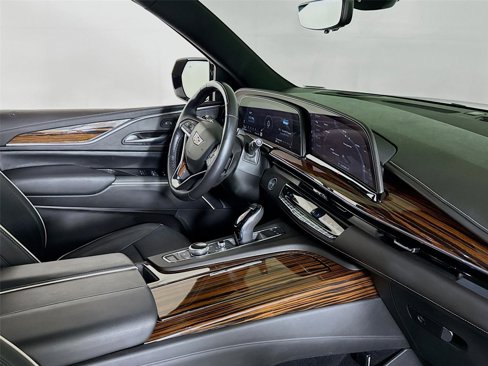 Used 2022 Cadillac Escalade ESV Premium Luxury image 32