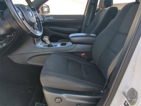 Used 2021 Jeep Grand Cherokee Laredo image 15