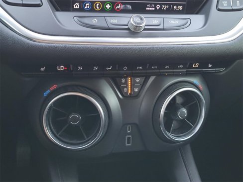 Used 2021 Chevrolet Blazer LT image 25