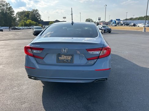 Used 2021 Honda Accord Touring image 4