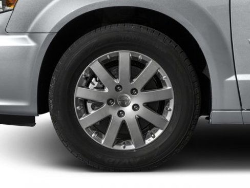 Used 2016 Chrysler Town & Country Touring w/ Driver Convenience Group image 14