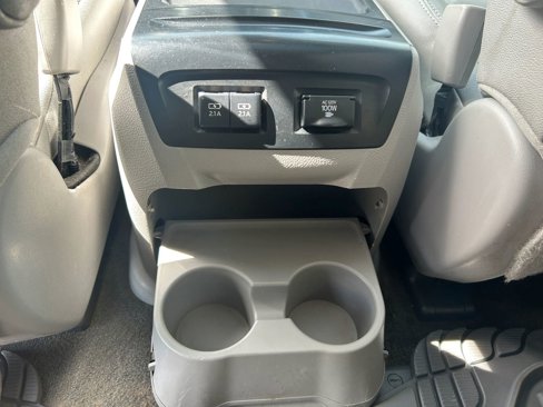 Used 2018 Toyota Sienna XLE image 31