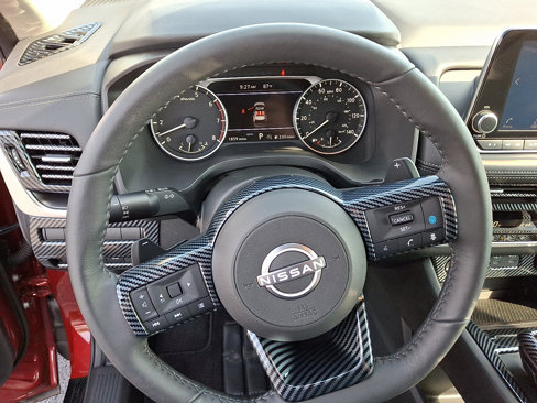 Used 2024 Nissan Rogue SV w/ SV Premium Package image 18