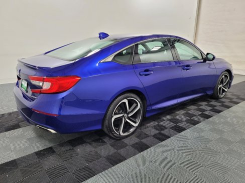 Used 2018 Honda Accord Sport image 10