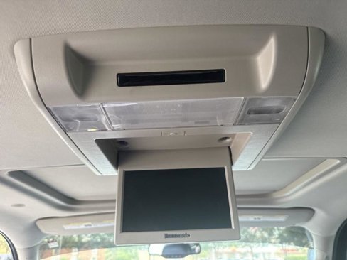 Used 2012 Chevrolet Suburban LTZ image 43