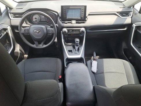 Used 2021 Toyota RAV4 LE image 15