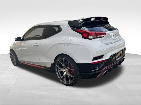 Used 2020 Hyundai Veloster N w/ Performance Package image 4