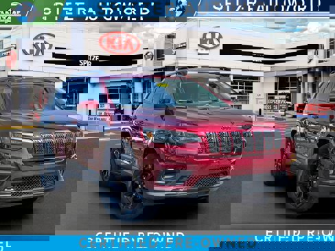 Used 2020 Jeep Cherokee Latitude Plus image 1