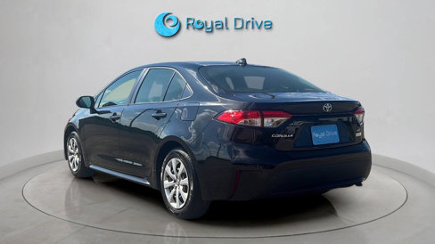 Used 2020 Toyota Corolla LE image 3
