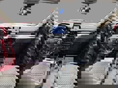 Used 2020 Ford Escape SE image 3
