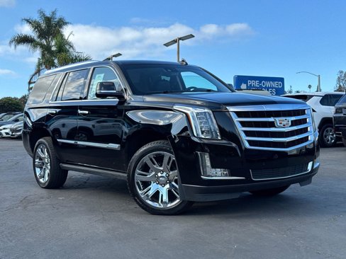 Used 2015 Cadillac Escalade Premium image 2