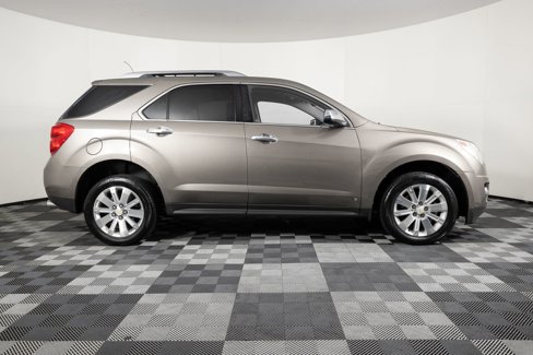 Used 2010 Chevrolet Equinox LTZ image 8
