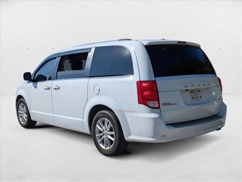 Used 2019 Dodge Grand Caravan SXT image 5