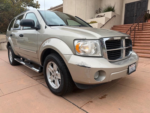 Used 2009 Dodge Durango SLT w/ Technology Group II image 1