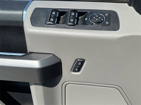 Used 2018 Ford F150 XLT image 13