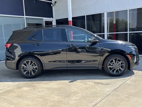Certified 2023 Chevrolet Equinox RS w/ RS Leather Package image 2