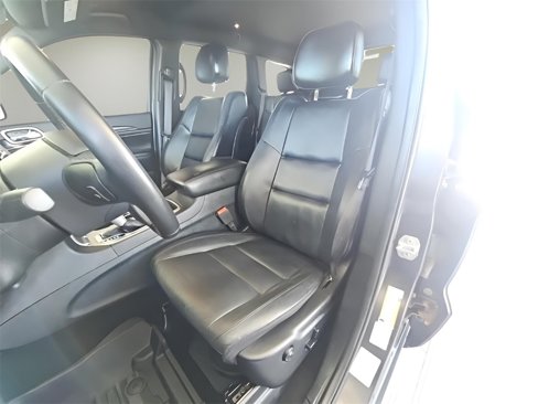 Used 2019 Jeep Grand Cherokee Limited image 18