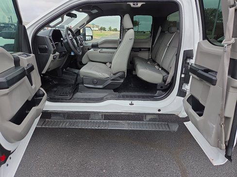 Used 2018 Ford F250 XL w/ Power Equipment Group image 9