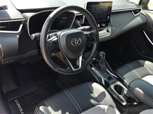 Used 2020 Toyota Corolla XSE image 16