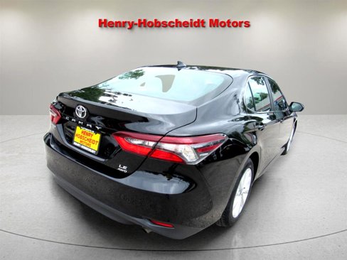 Used 2023 Toyota Camry LE image 11