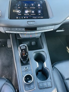 Used 2023 Cadillac XT4 Premium Luxury image 8