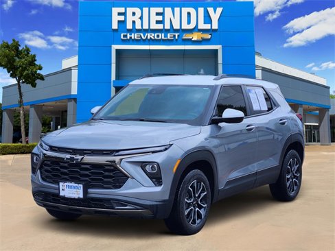 Used 2024 Chevrolet TrailBlazer ACTIV w/ Driver Confidence Package image 3