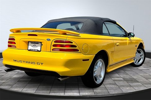 Used 1994 Ford Mustang GT image 2