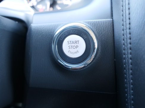 Used 2023 Nissan Armada SL w/ Captain's Chairs Package image 26