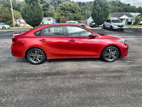 Used 2022 Kia Forte LXS image 9