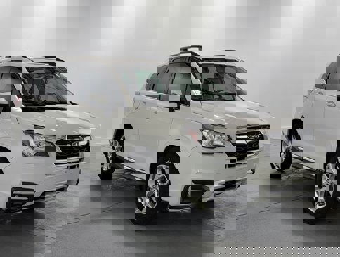 Used 2018 Subaru Forester 2.5i Touring image 2